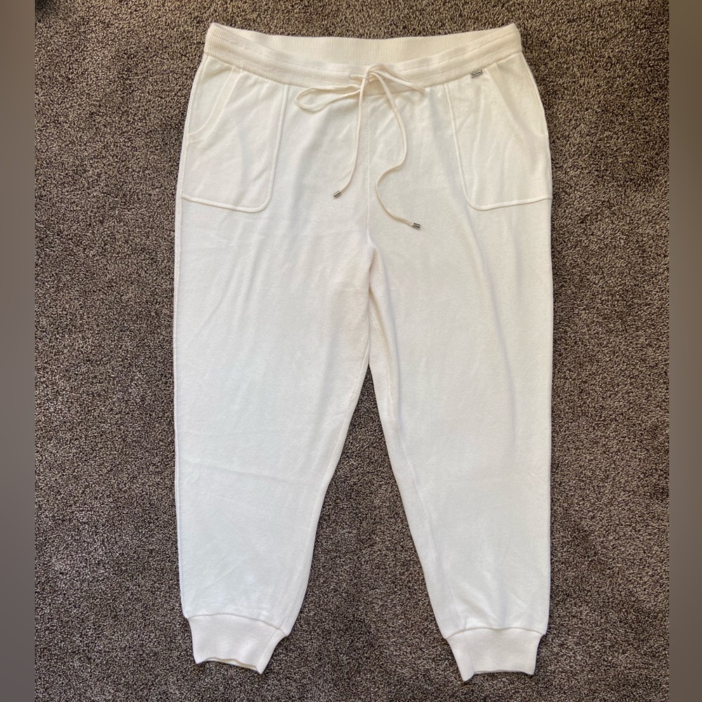 St. John 100% Cashmere Cream Jogger Size XL